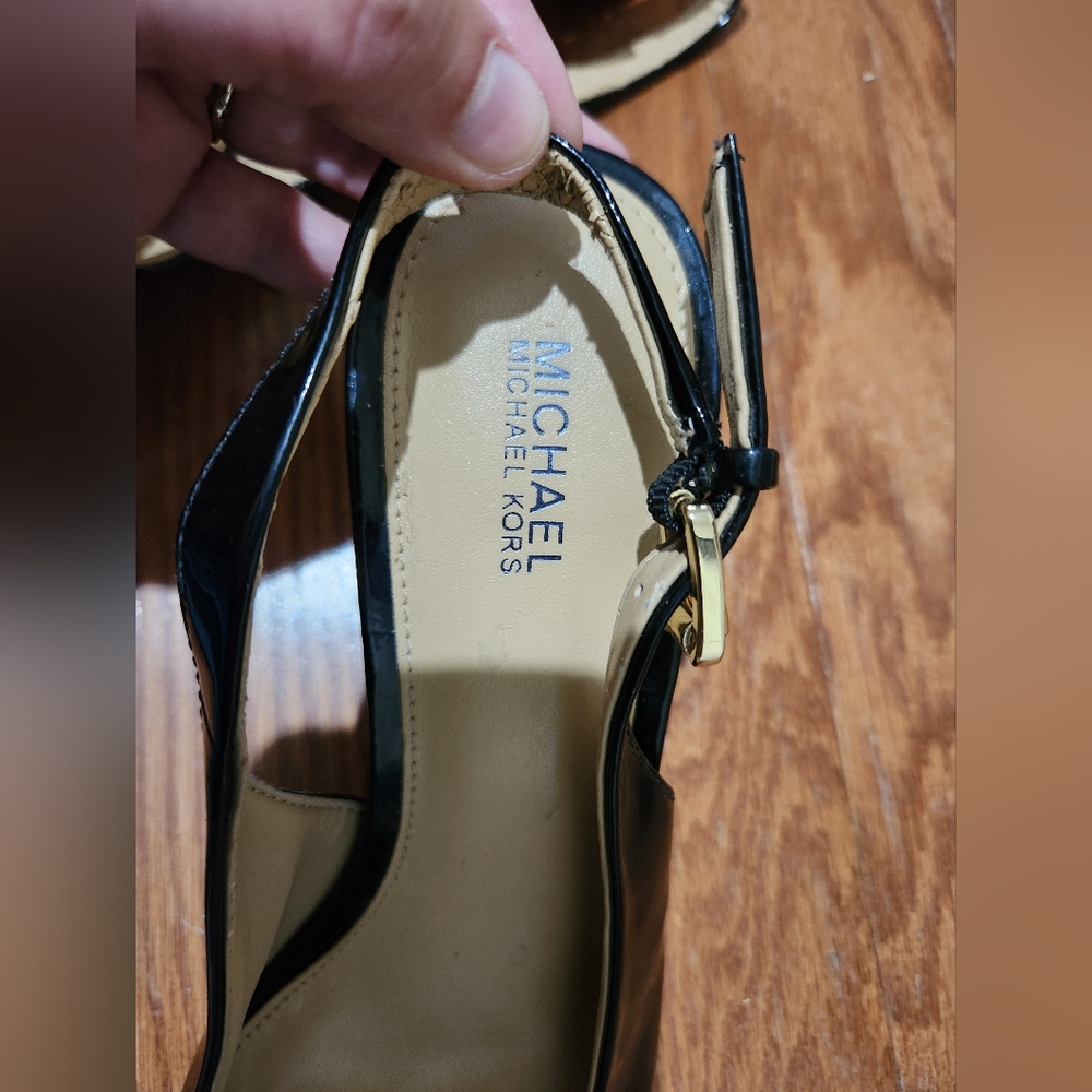 MICHAEL KORS Kelsey High Heel Pointed Toe Slingbacks Black Patent Leather Sz 7.5 - Picture 6 of 7